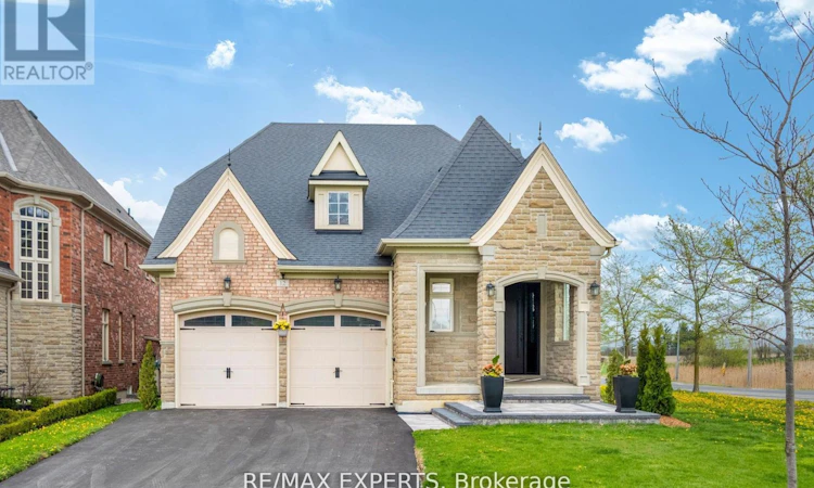12 Valley Point Crescent