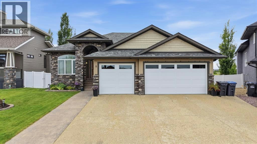 8 Laurel Close, Sylvan Lake, AB, T4S 0B3