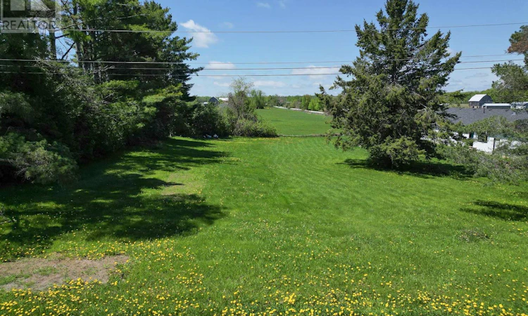 8 Fulsom Crescent