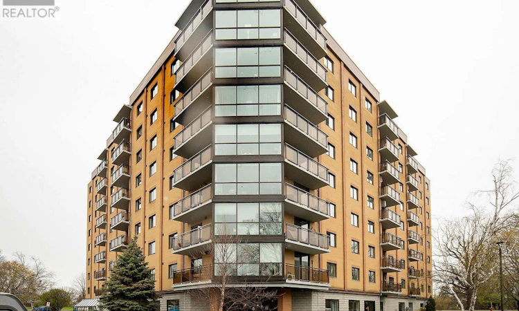 305-120 Barrett Court