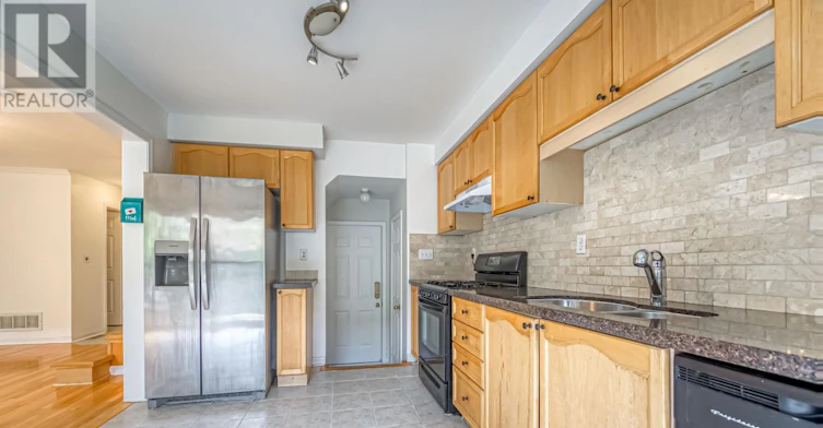 1121 Barclay Circle, Milton, ON, L9T 5W4 - 5