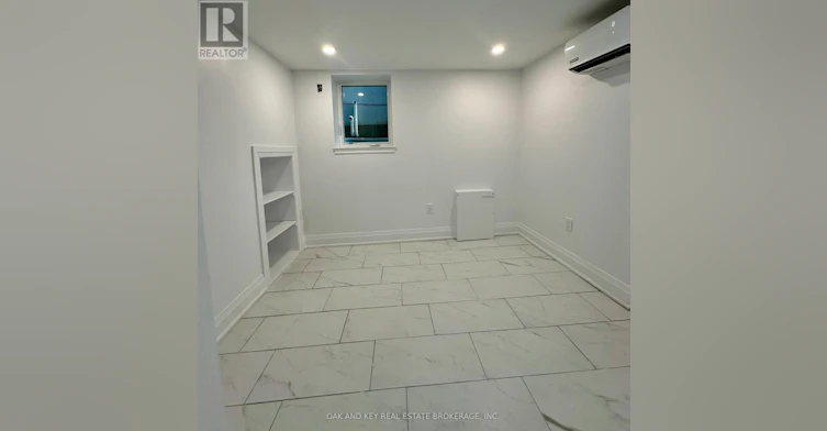 LOWER-6 Lapp Street, Toronto, ON, M6N 3W6 - 8