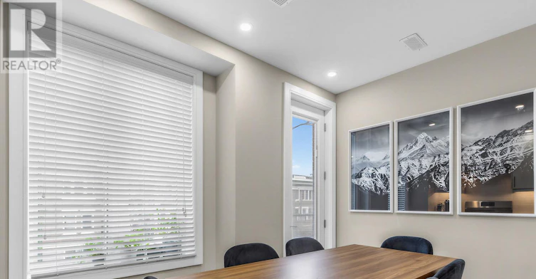 UPPER-133 Cowan Avenue, Toronto, ON, M6K 2N1 - 9