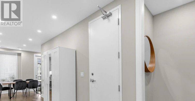 UPPER-133 Cowan Avenue, Toronto, ON, M6K 2N1 - 18