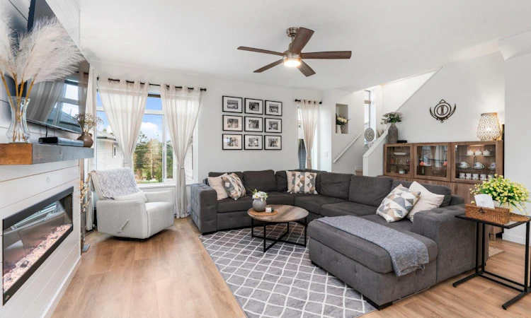 41-15235 Sitka Drive