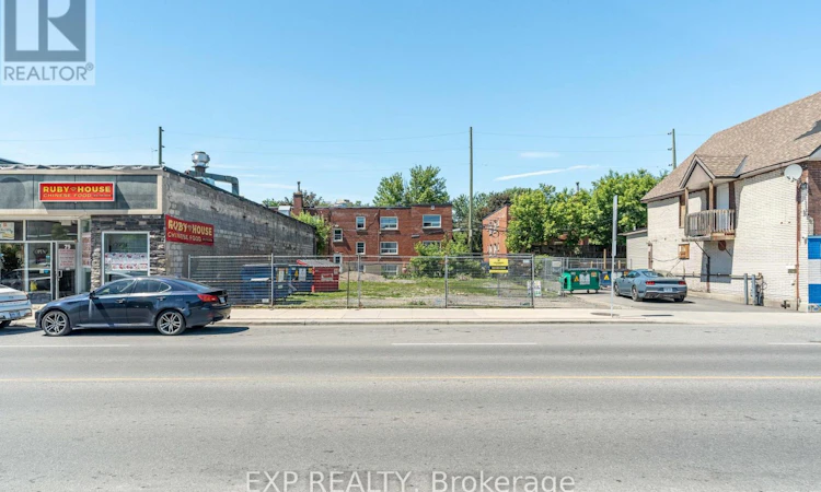 81 Montreal Road