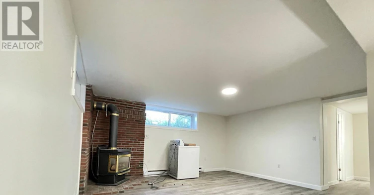 95 Diffin Drive, Welland, ON, L3C 2K2 - 9