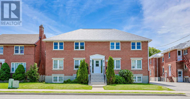 5-366 Mary Street N, Oshawa, ON, L1G 5C8 - 2