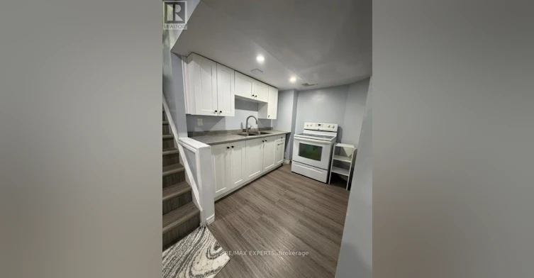 87 Spruce Pine Crescent, Vaughan, ON, L6A 0X7 - 2
