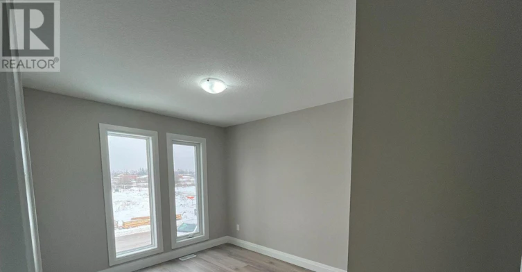 16 Keystone Trail, Welland, ON, L3B 0N8 - 18