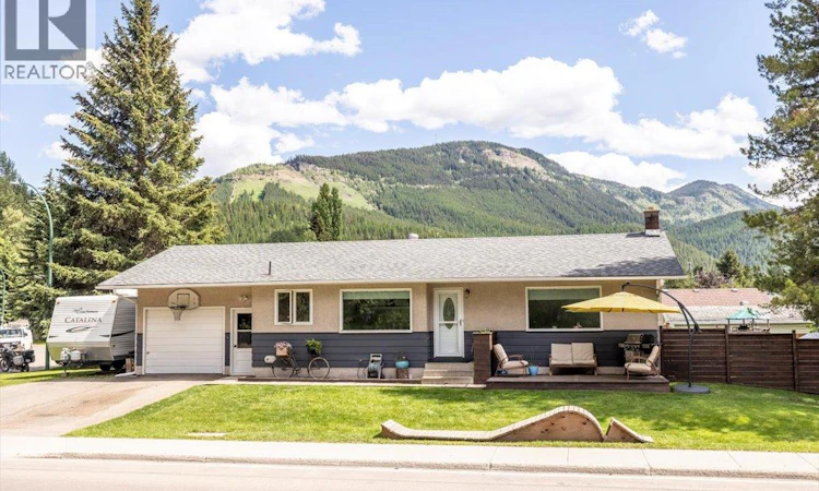 316 Alpine Place