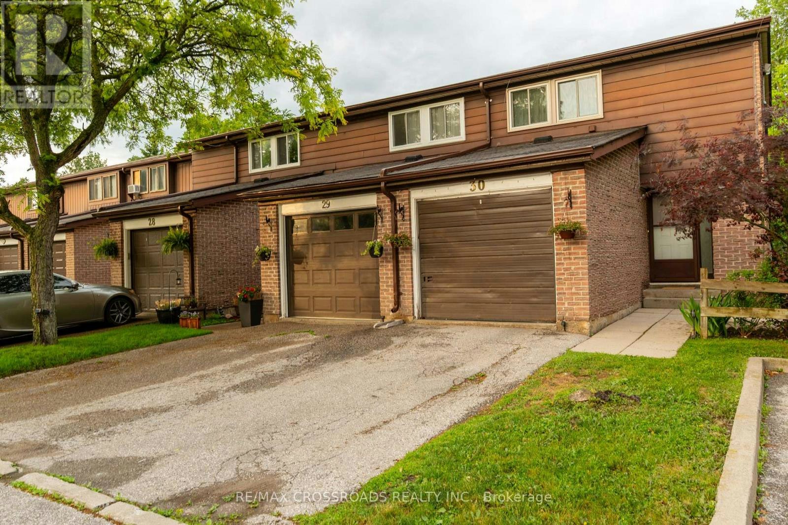 30-350 Camelot Court, Oshawa, ON, L1G 6P7