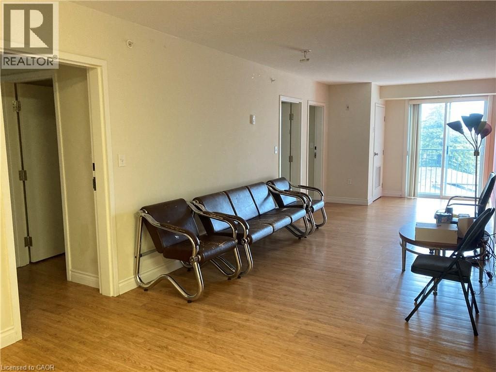 302-392 Albert Street, Waterloo, ON, N2L 3V1 - 9