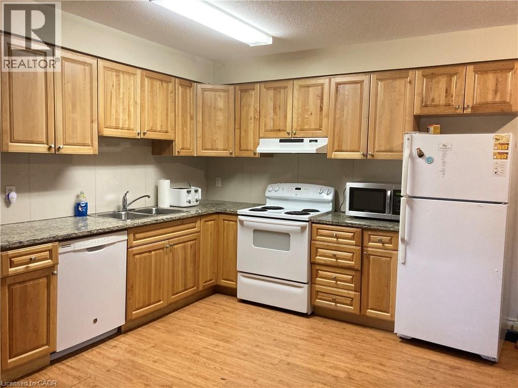 302-392 Albert Street, Waterloo, ON, N2L 3V1 - 7