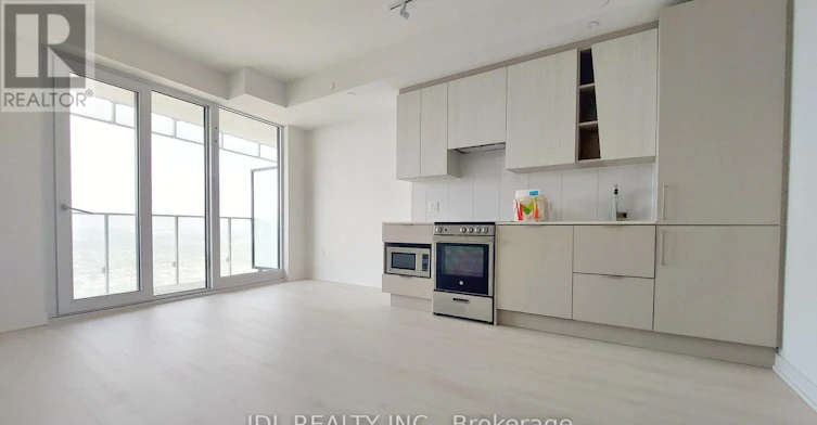 3808-3900 Confederation Parkway, Mississauga, ON, L5B 0K7