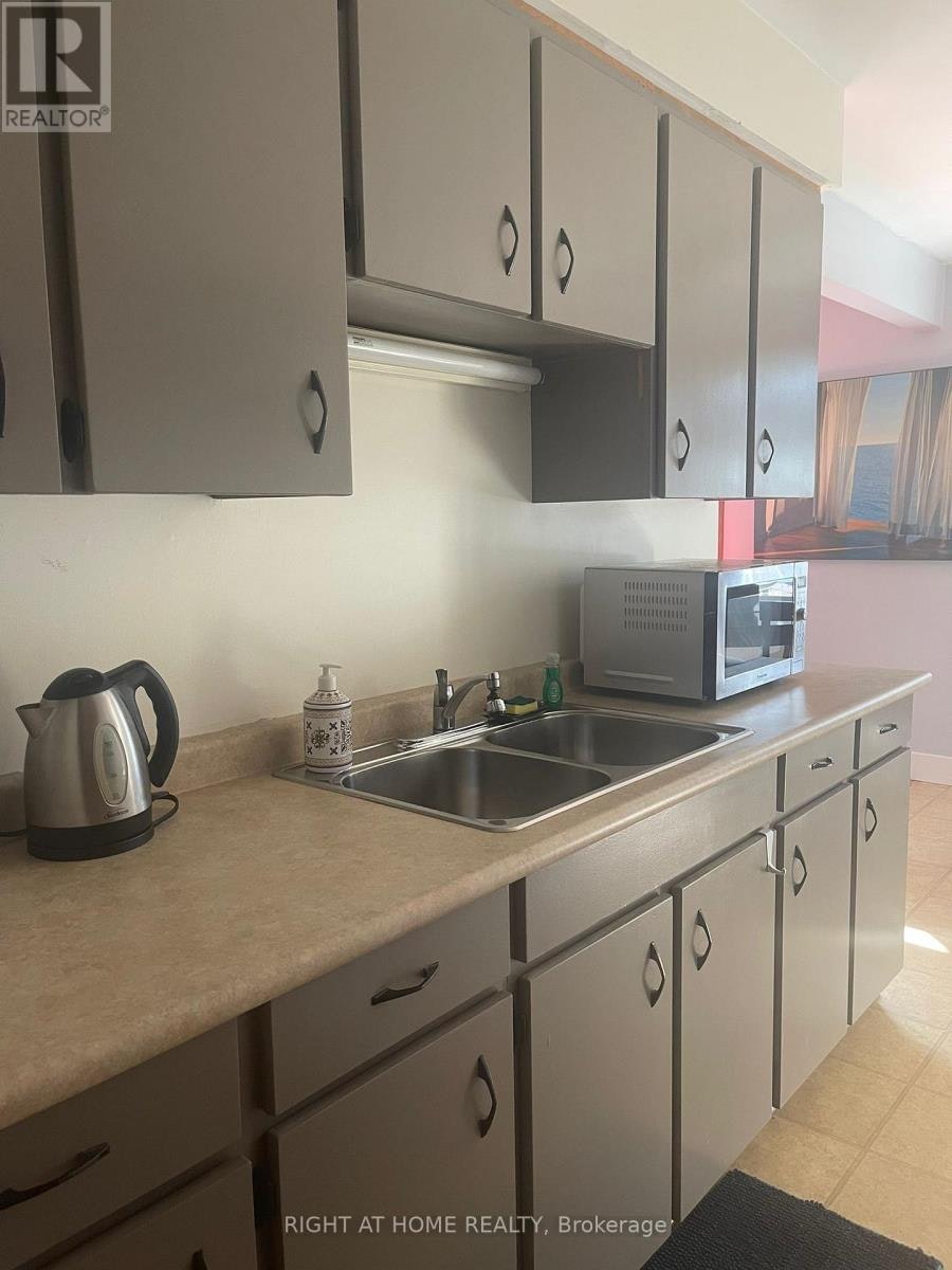 1-19 Johnson Place, St. Thomas, ON, N5P 2E9 - 5