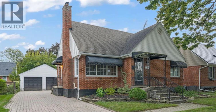 2584 Chilver, Windsor, ON, N8W 2V9