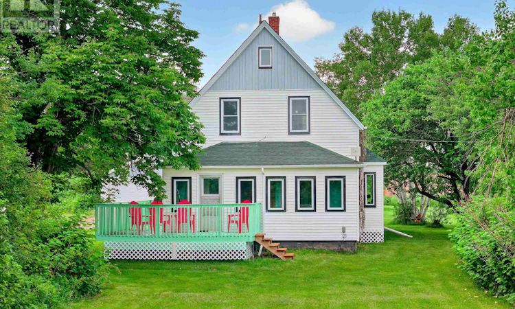 520 Lake Harbour Road North