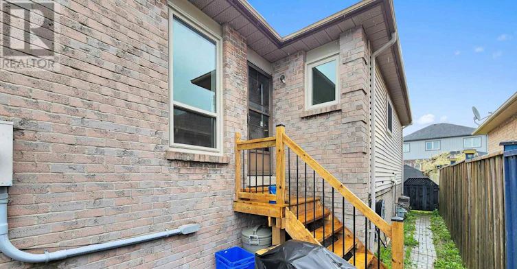 UPPER-1443 Connery Crescent, Oshawa, ON, L1J 8E7 - 14