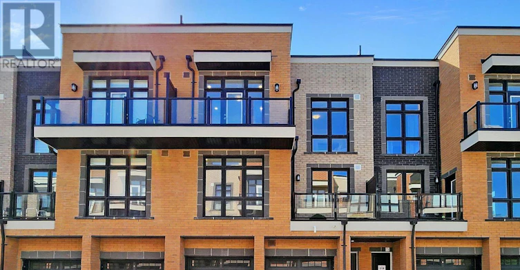 2-6 Sayers Lane, Richmond Hill, ON, L4E 1J4