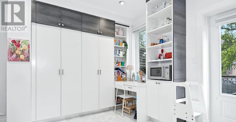 6 Ridley Gardens, Toronto, ON, M6R 2T8 - 13