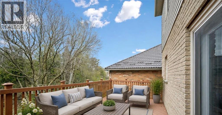 872 Creekside Drive, Waterloo, ON, N2V 2S7 - 43