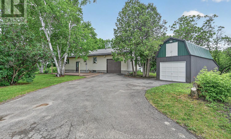 83 Broadview Avenue W