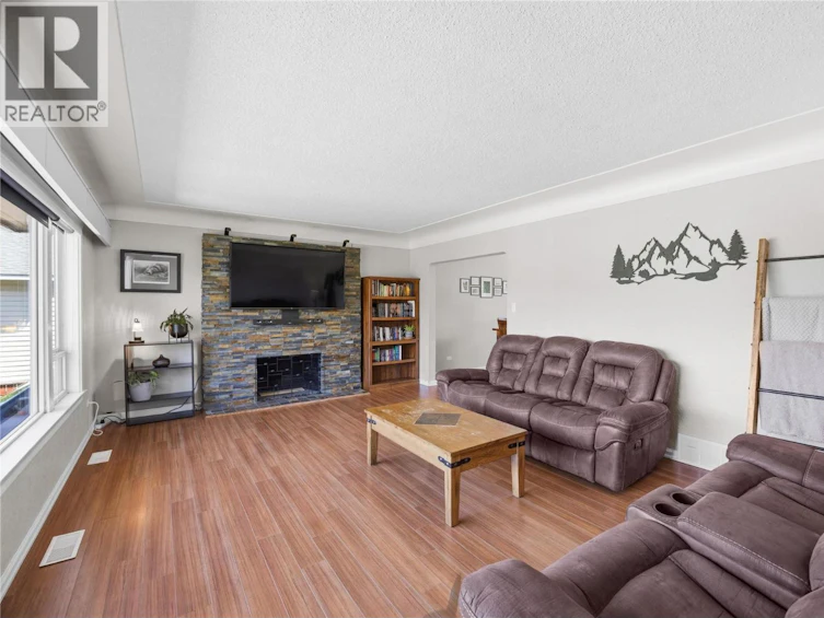 1428 Balfour Street, Penticton, BC, V2A 4Z1 - 11