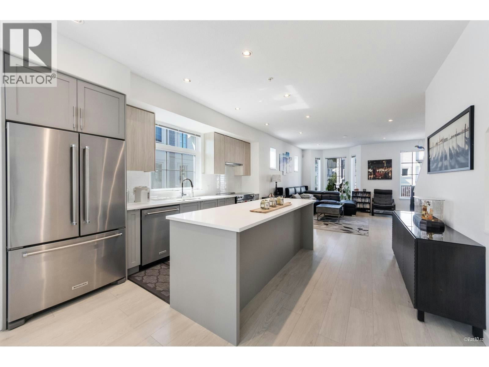 8-2560 Pitt River Road, Port Coquitlam, BC, V3C 1R9