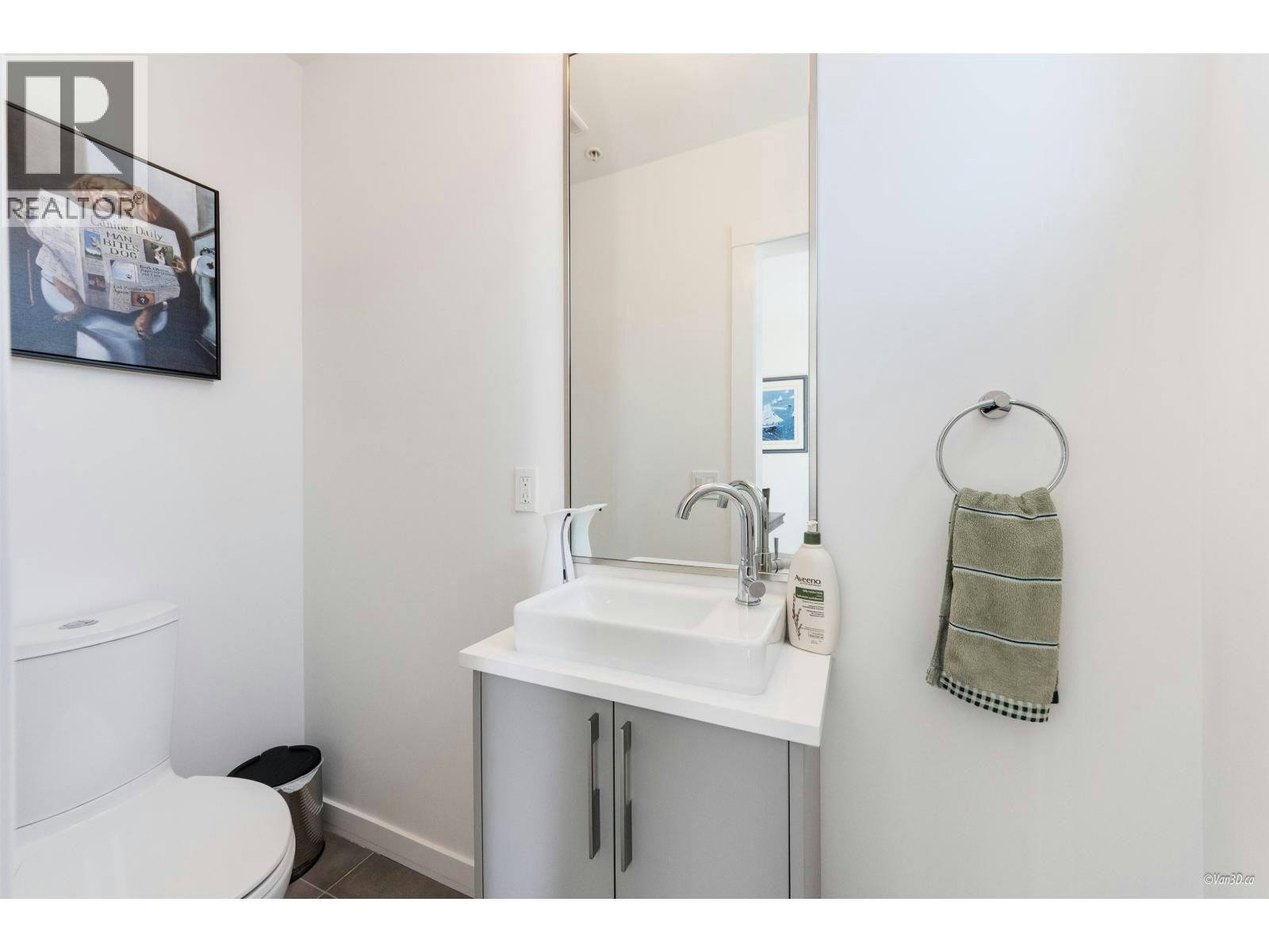 8-2560 Pitt River Road, Port Coquitlam, BC, V3C 1R9 - 10