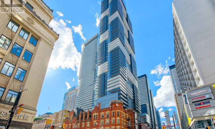 3611-7 Grenville Street