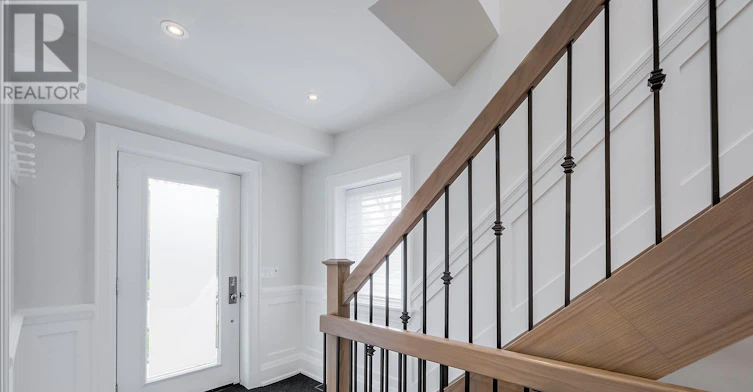 50 Thursfield Crescent, Toronto, ON, M4G 2N5 - 2