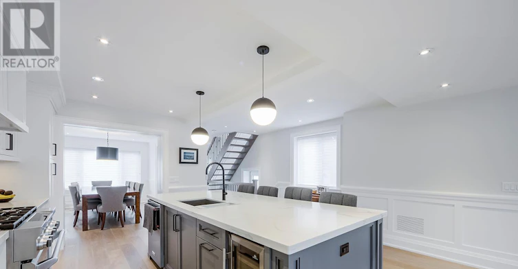 50 Thursfield Crescent, Toronto, ON, M4G 2N5 - 7