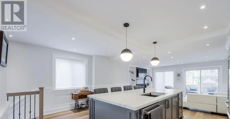 50 Thursfield Crescent, Toronto, ON, M4G 2N5 - 13