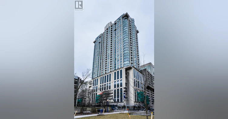 3711-8 Park Road, Toronto, ON, M4W 3S5