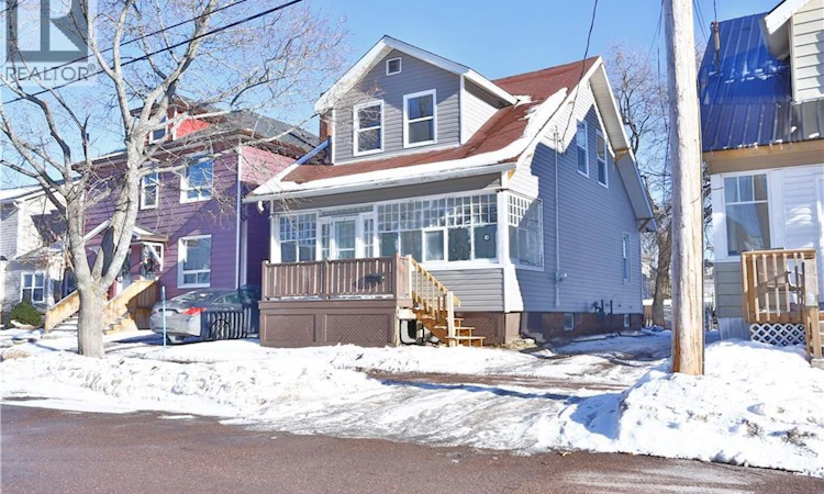 15 Lockhart Avenue