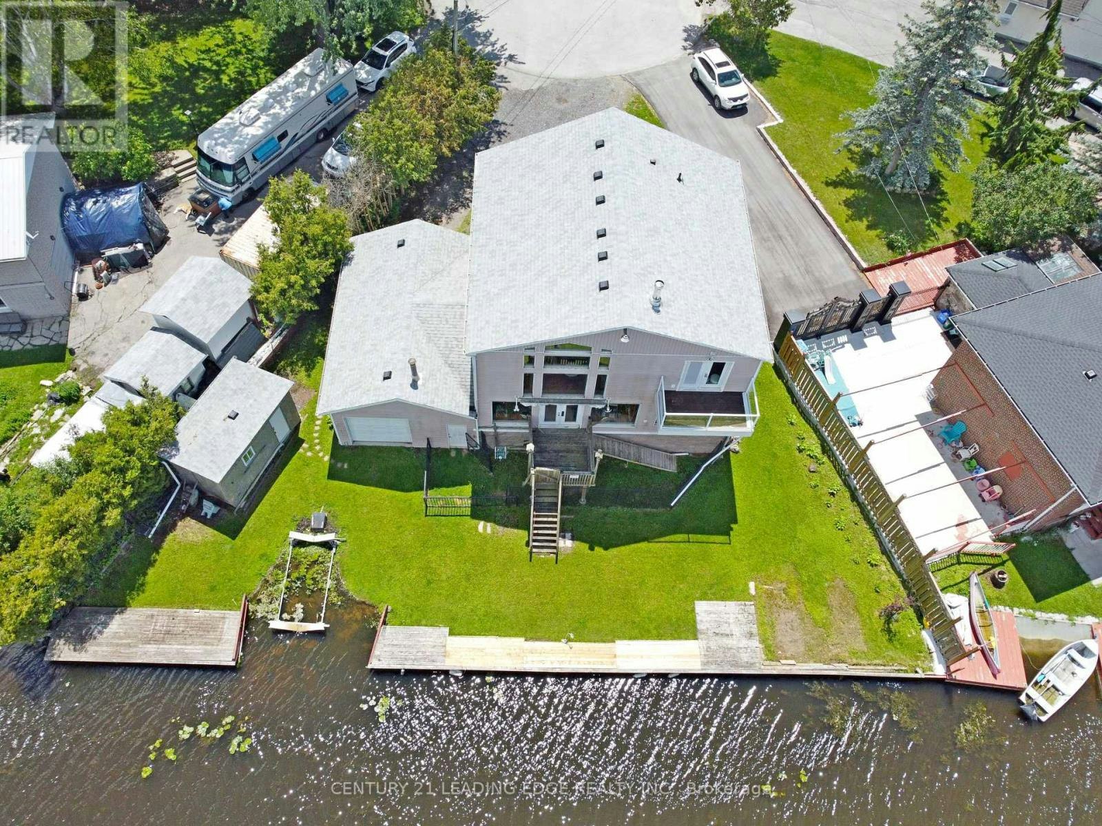 27 Robert Street, Georgina, ON, L4P 1K7