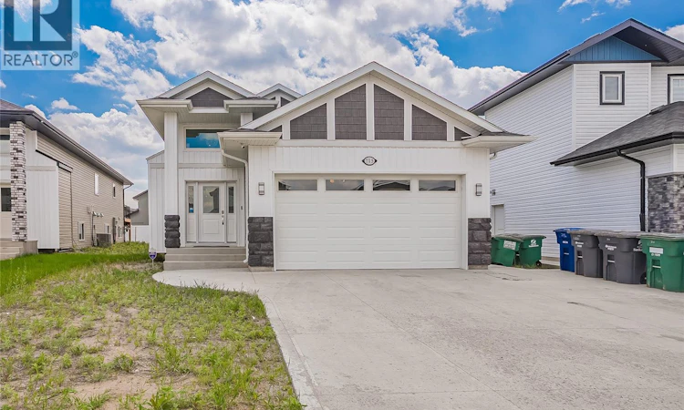 715 Bentley Manor