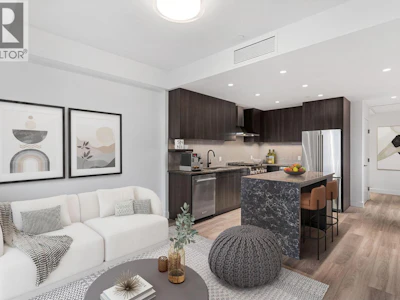 610-3051 Abbott Street - 2