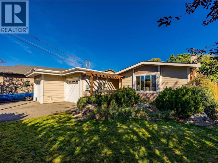 12313 Kalavista Drive, Coldstream, BC, V1B 1K7 - 2