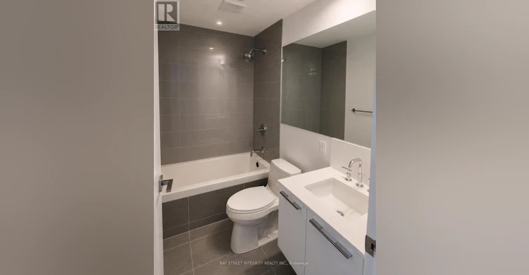 3202-50 Charles Street E, Toronto, ON, M4Y 0C3 - 4
