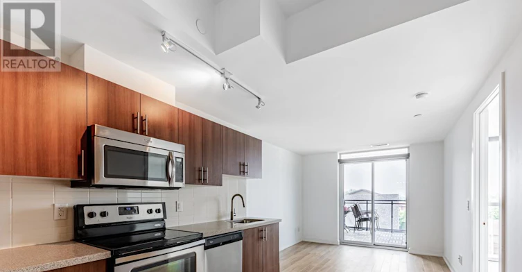 306-16 Mcadam Avenue, Toronto, ON, M6A 1S5 - 14