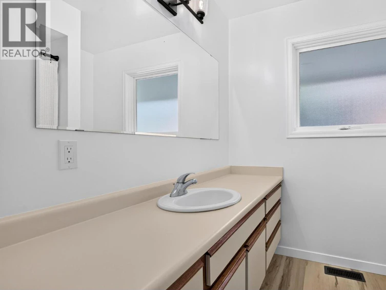 7320 Okanagan Landing Road, Vernon, BC, V1H 1G6 - 27