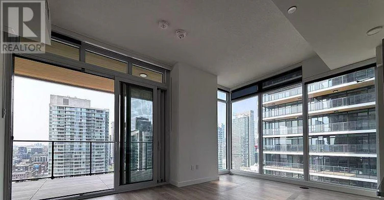 4205-3 Concord Cityplace Way, Toronto, ON, M5V 0X4 - 4