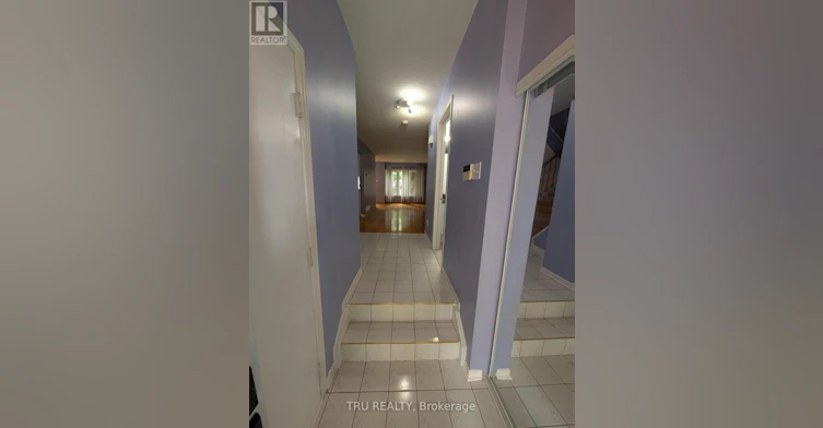 19 Mountshannon Drive, Ottawa, ON, K2J 4B8 - 4