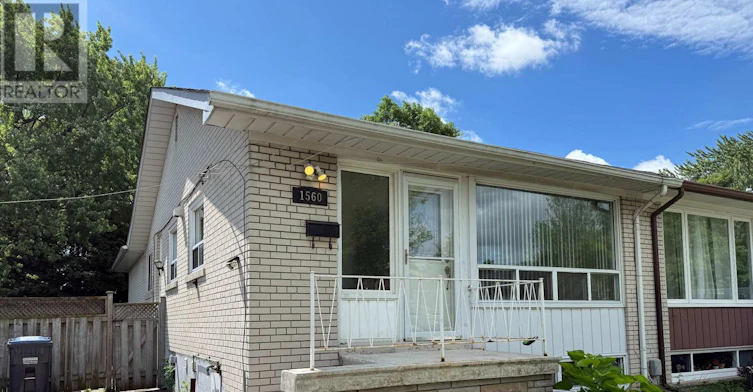 1560 Sandgate Crescent, Mississauga, ON, L5J 2E5