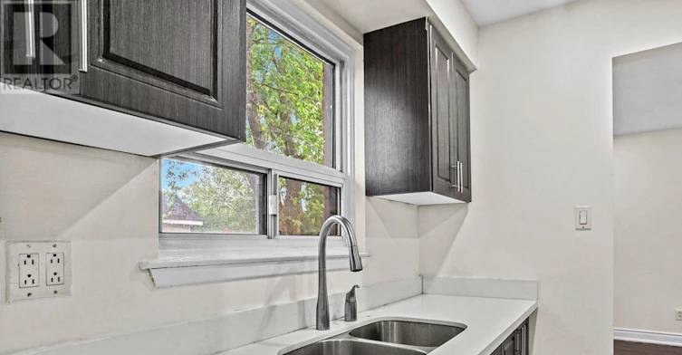 16 Wimbledon Court, Brampton, ON, L6V 2S4 - 16