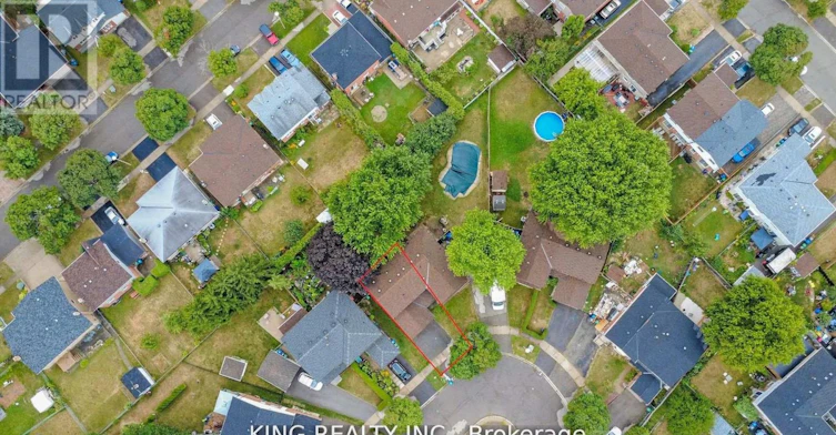 16 Wimbledon Court, Brampton, ON, L6V 2S4 - 2