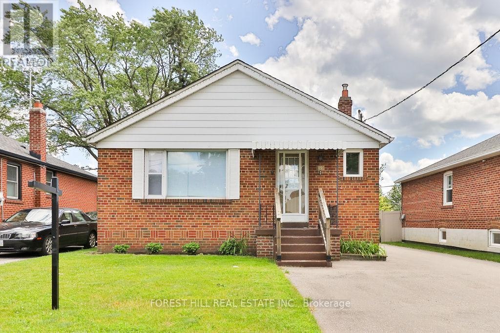 19 Silvercrest Avenue, Toronto, ON, M8W 2S3