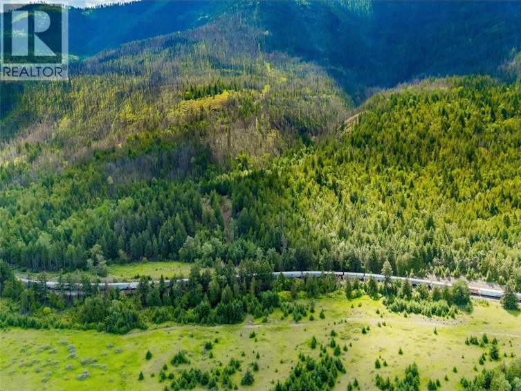 890 Dilworth Road, Sorrento, BC, V0E 2W1 - 13